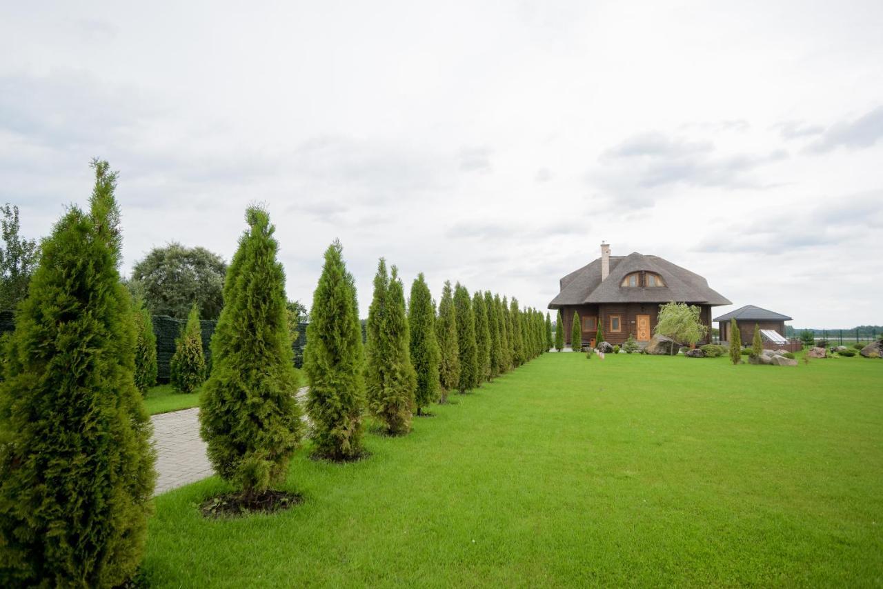 Recreation Center "Tri Medvedja" Ustye Bagian luar foto