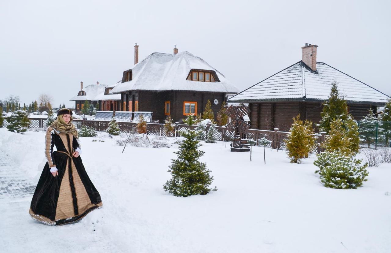 Recreation Center "Tri Medvedja" Ustye Bagian luar foto